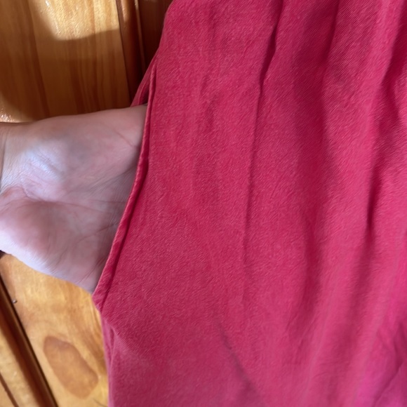 Red dress - Picture 5 of 8